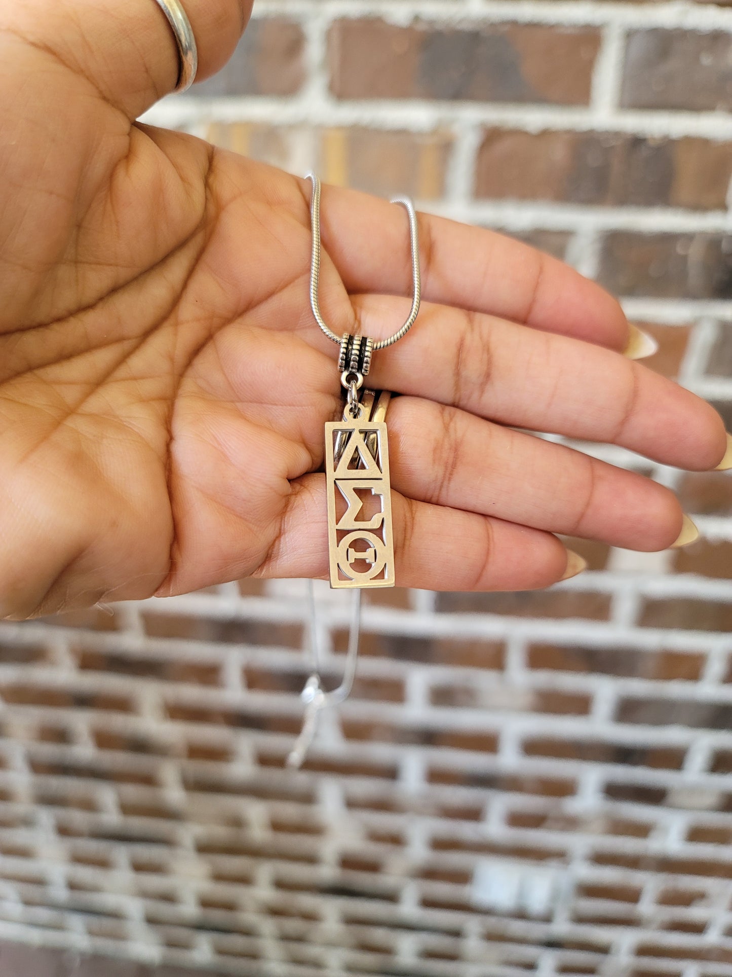 Delta Sigma Theta Vertical necklace- Sorority necklace - Delta Jewelry - Delta Sigma Theta gift - HBCU - Divine Nine Sororities