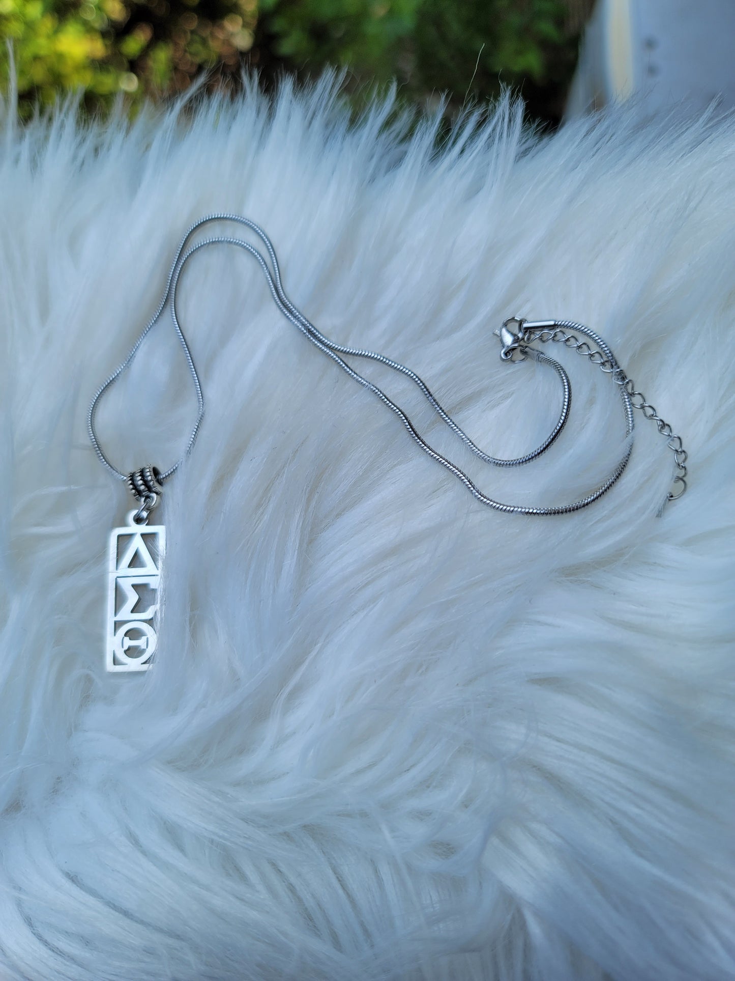 Delta Sigma Theta Vertical necklace- Sorority necklace - Delta Jewelry - Delta Sigma Theta gift - HBCU - Divine Nine Sororities