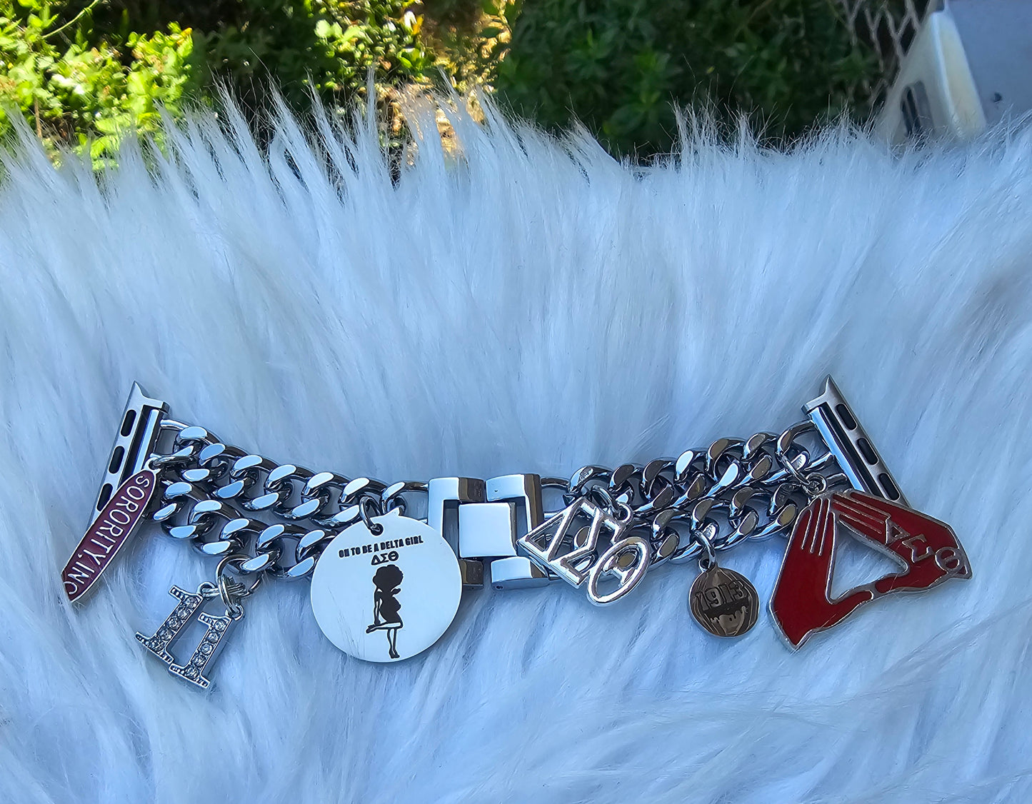 Delta Apple Link Custom Fit Watch Band (Please message shop with line number if you would like added to design)