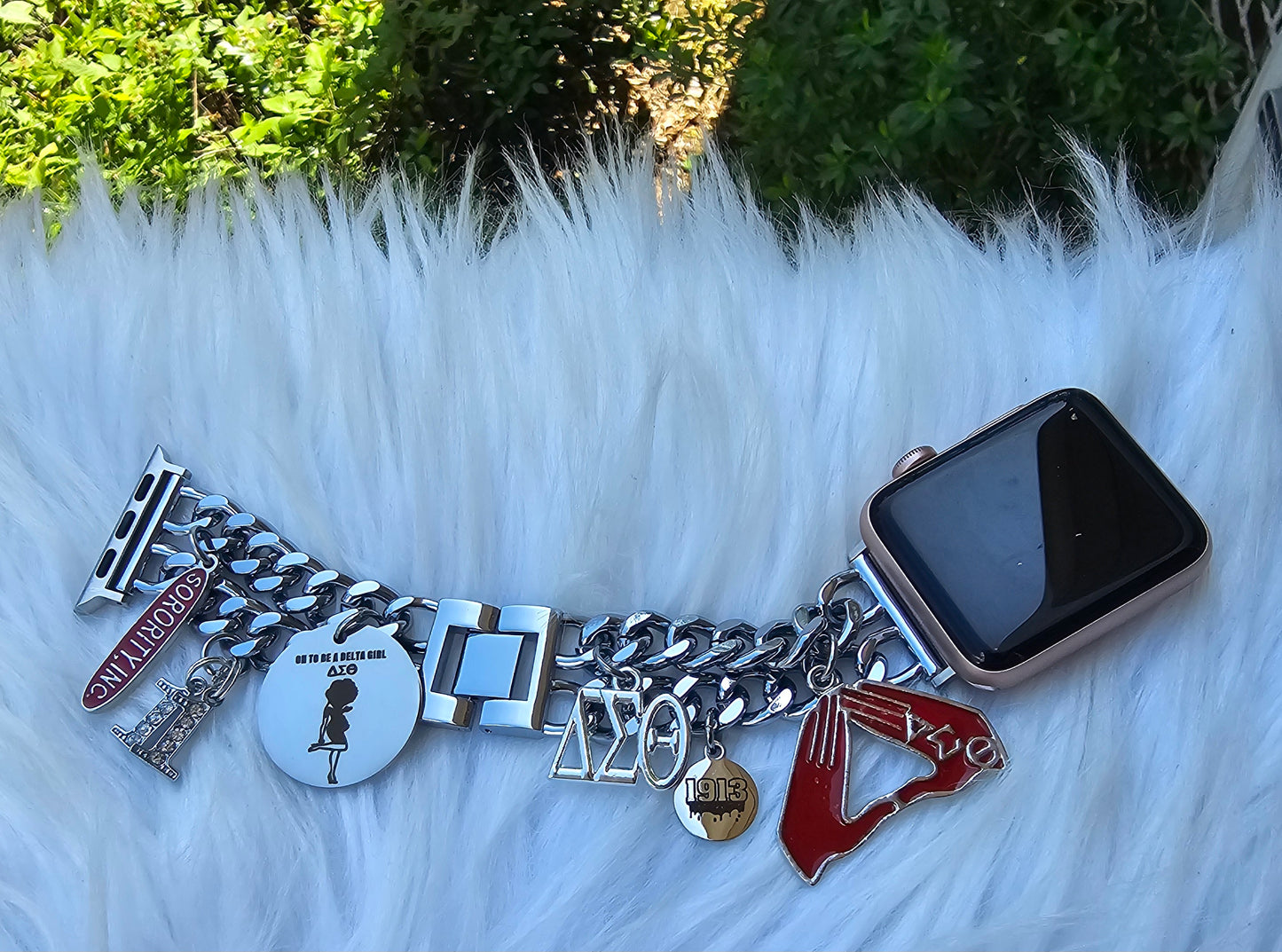 Delta Apple Link Custom Fit Watch Band (Please message shop with line number if you would like added to design)