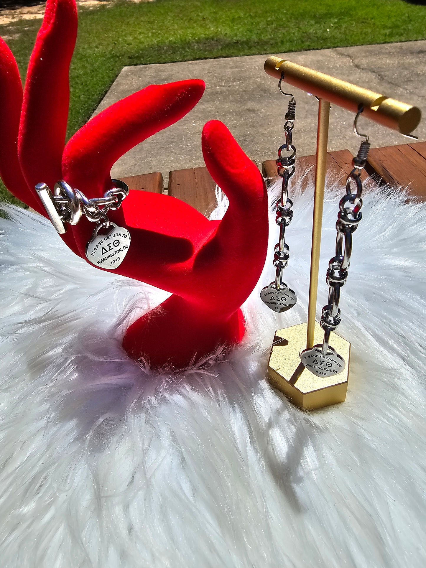 Dangling Delta Sigma Theta Sorority Tiffany Inspired Earrings