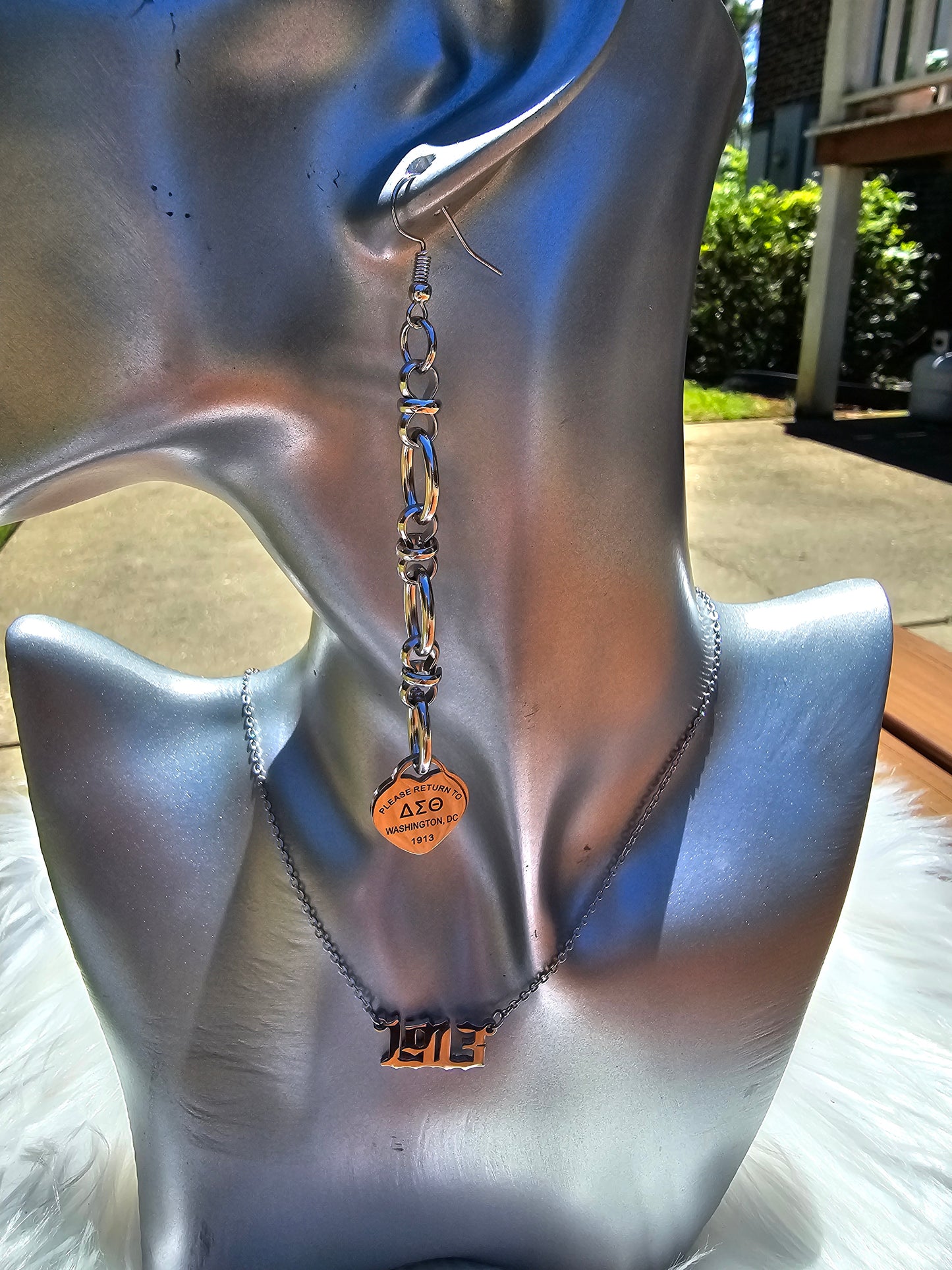Dangling Delta Sigma Theta Sorority Tiffany Inspired Earrings