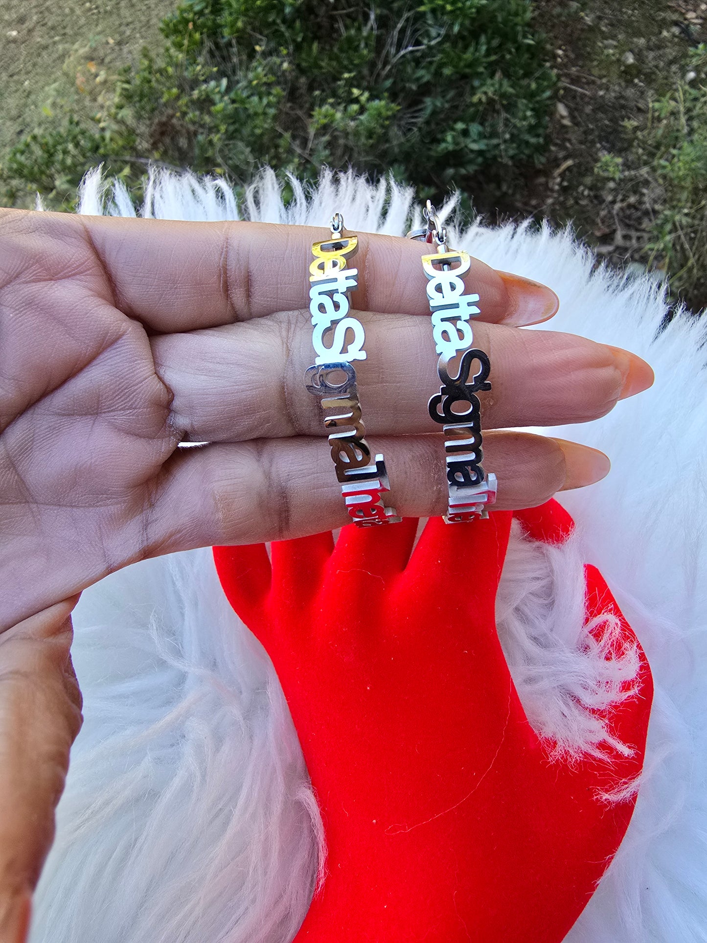 Delta Sigma Theta Script 1913 Sorority Earrings