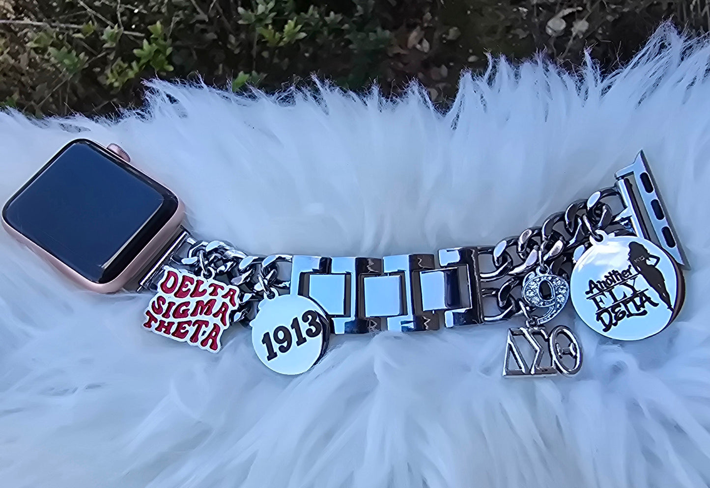 Delta Apple Link Custom Fit Watch Band (Please message shop with line number if you would like added to design)