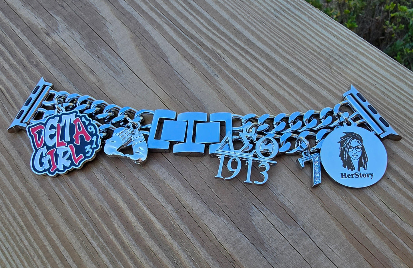 DST Delta Girl Custom Fit Sorority Apple Link Watch Band (Please message shop with line number if you would like added to design)