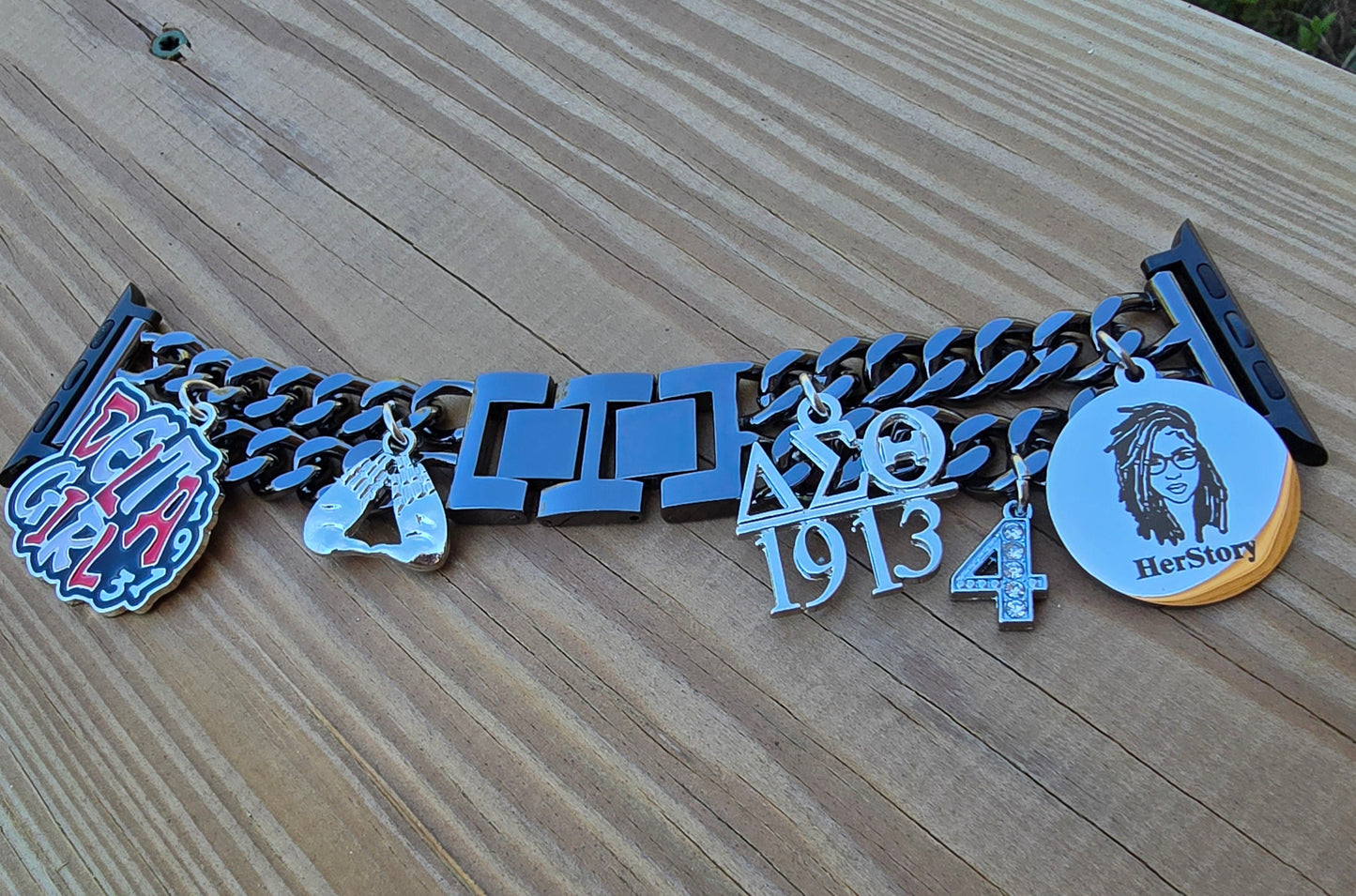 DST Delta Girl Custom Fit Sorority Apple Link Watch Band (Please message shop with line number if you would like added to design)