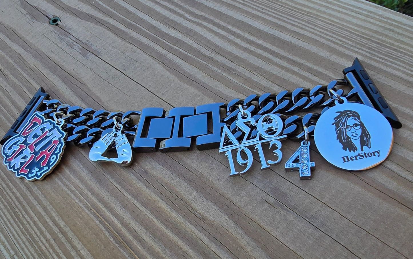 DST Delta Girl Custom Fit Sorority Apple Link Watch Band (Please message shop with line number if you would like added to design)