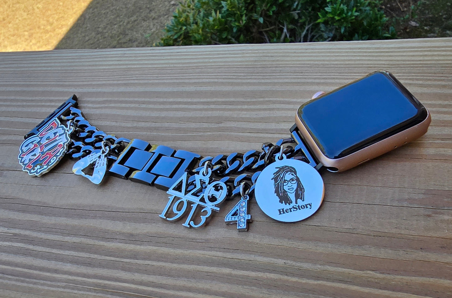 DST Delta Girl Custom Fit Sorority Apple Link Watch Band (Please message shop with line number if you would like added to design)