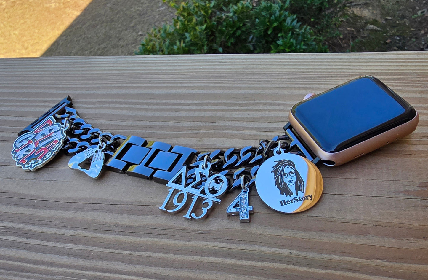 DST Delta Girl Custom Fit Sorority Apple Link Watch Band (Please message shop with line number if you would like added to design)