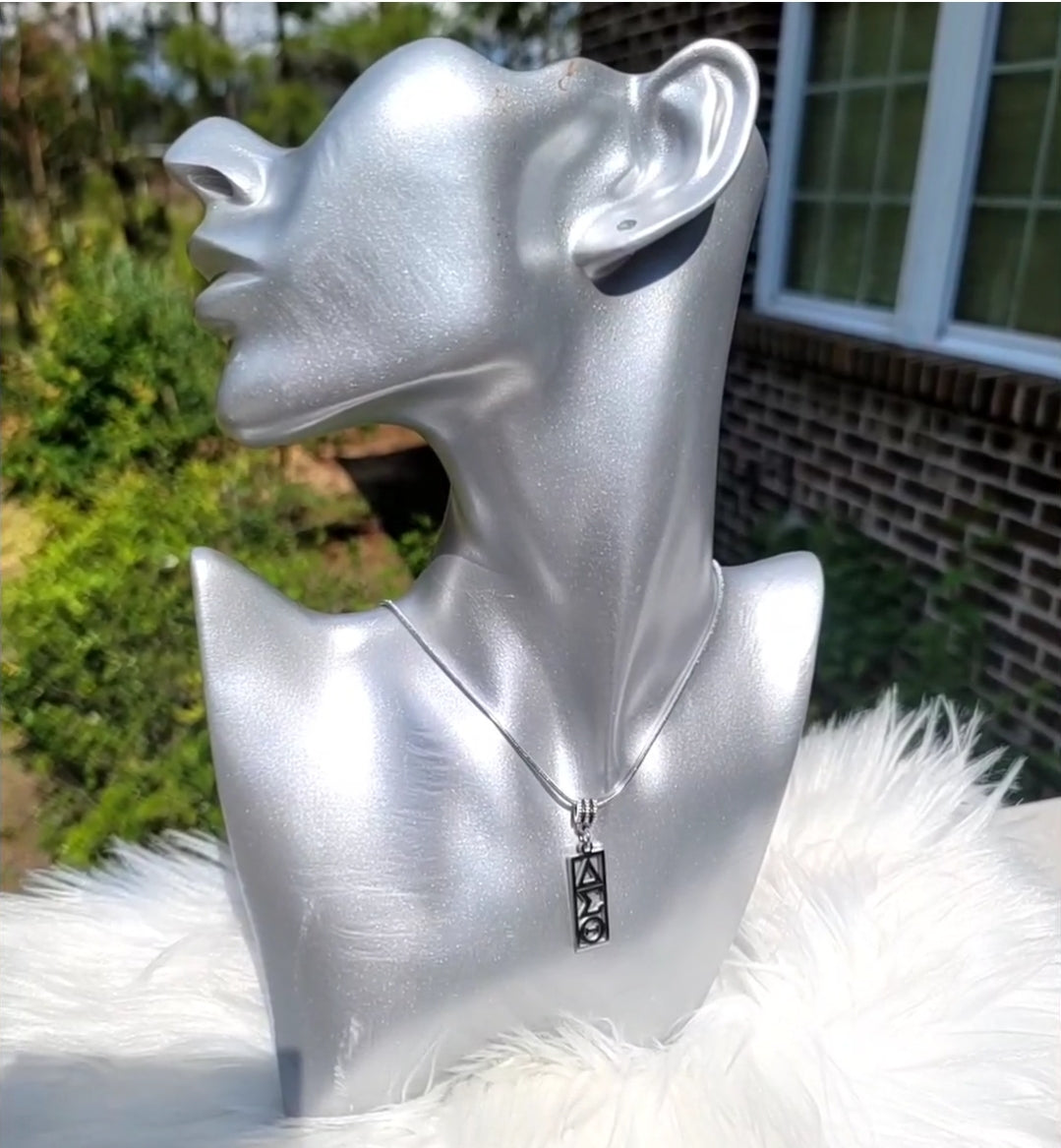 Delta Sigma Theta Vertical necklace- Sorority necklace - Delta Jewelry - Delta Sigma Theta gift - HBCU - Divine Nine Sororities