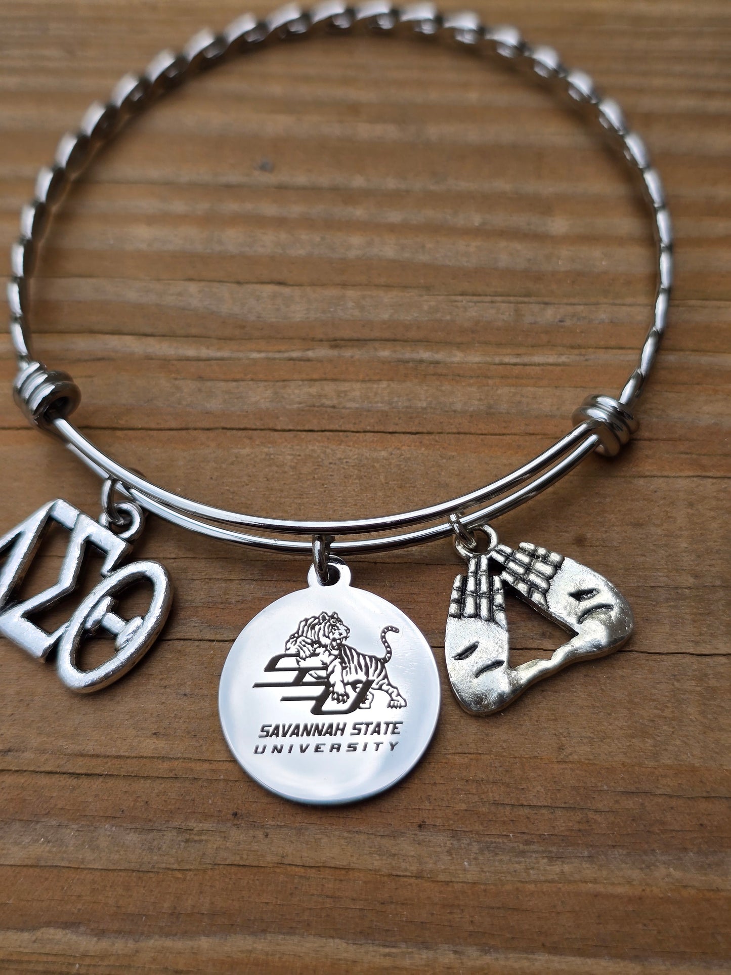 Savannah State University Delta Bracelet - HBCU - Delta Sigma Theta Bracelet - Sorority Bracelet - DST University bracelet -Sorority Jewelry