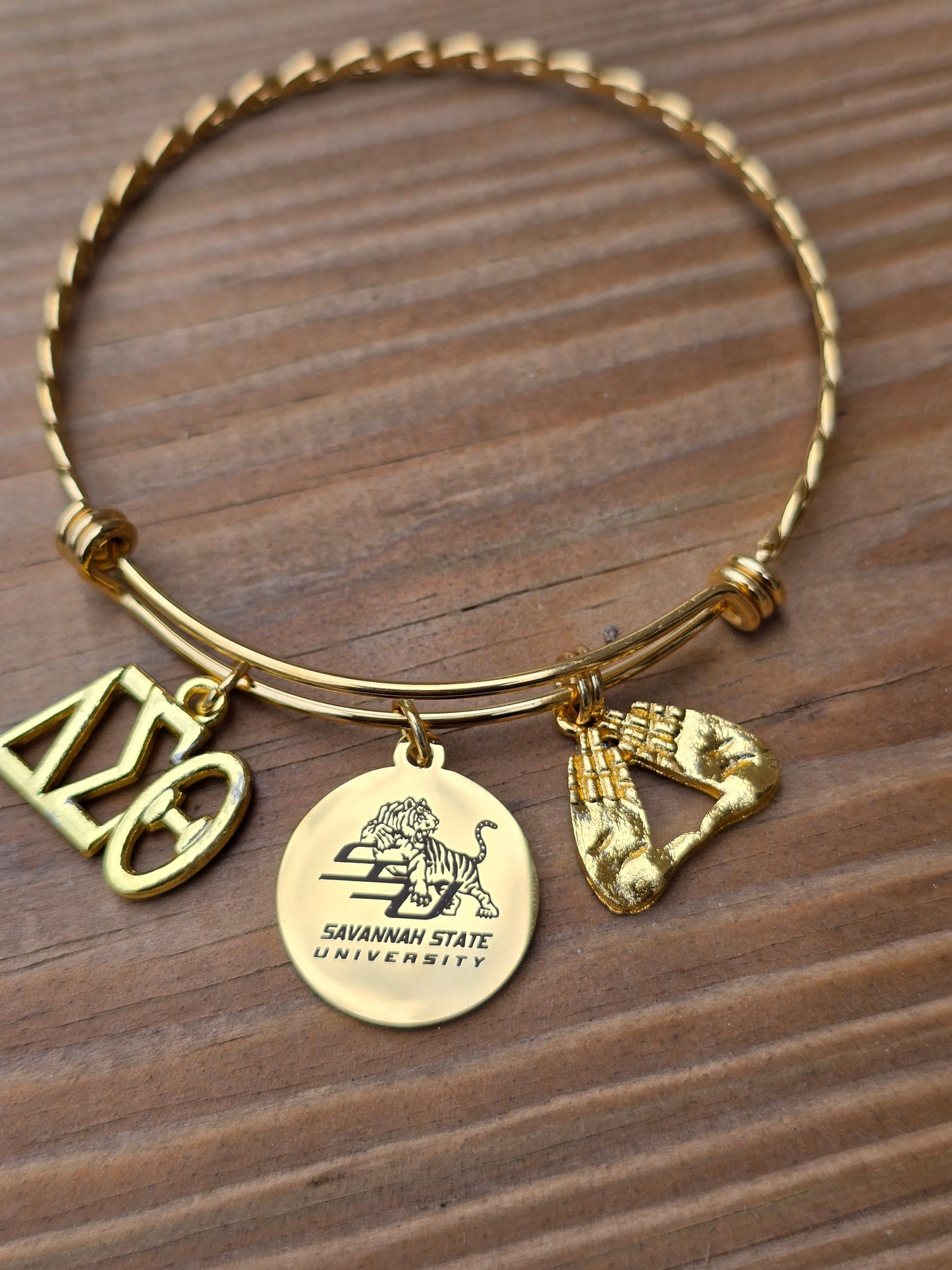 Savannah State University Delta Bracelet - HBCU - Delta Sigma Theta Bracelet - Sorority Bracelet - DST University bracelet -Sorority Jewelry