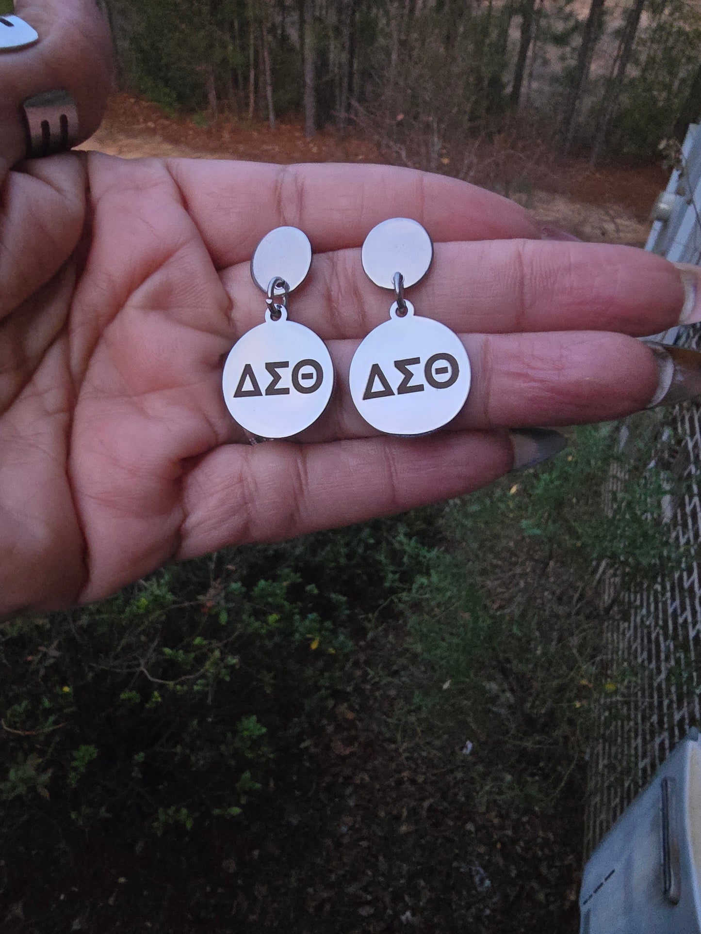 Delta Sigma Theta Dangling Earrings - DST Earrings - Delta Sigma Theta earrings - Sorority Jewelry - Sorority earrings