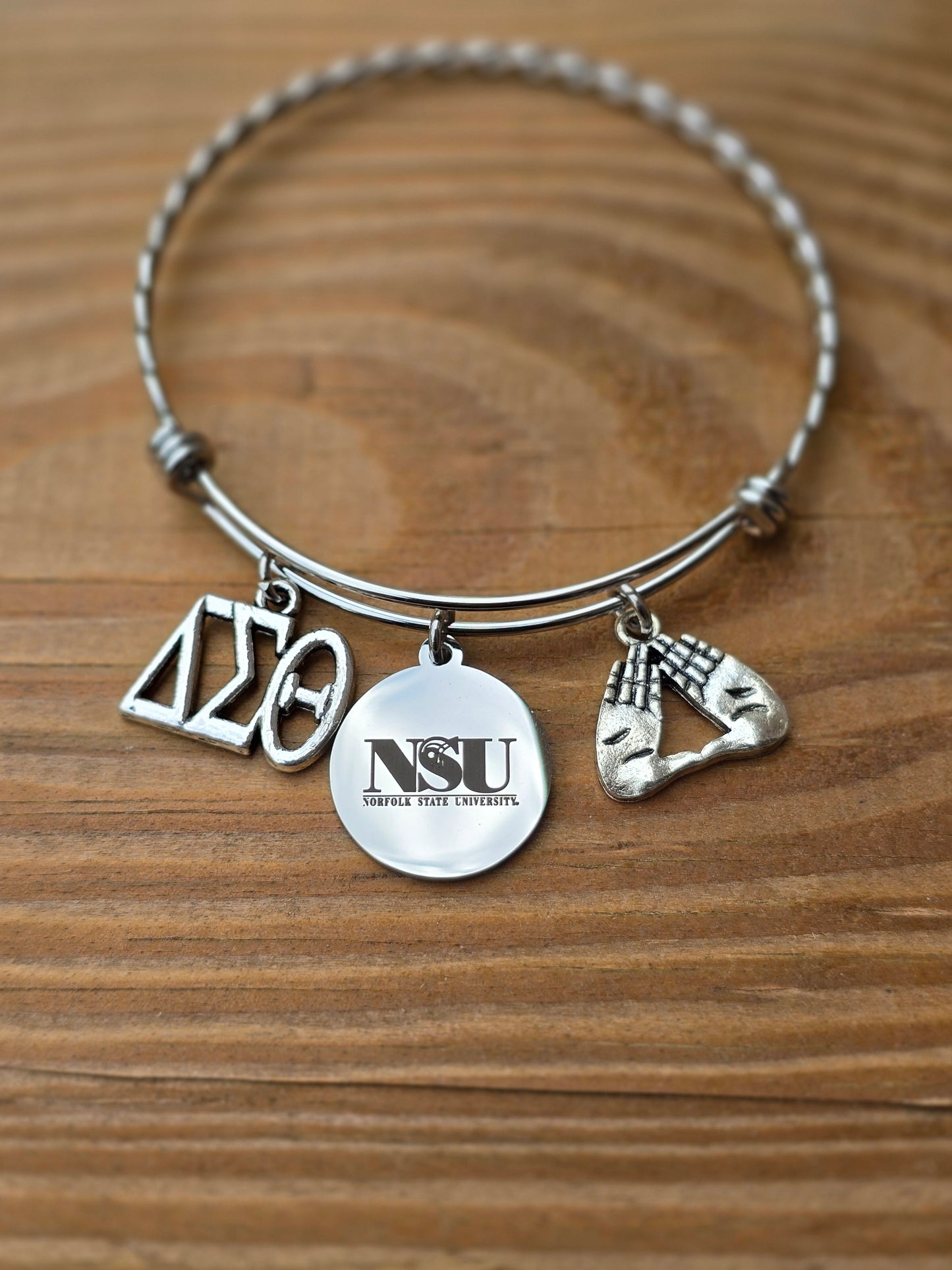 Norfolk State University Delta Bracelet - HBCU - Delta Sigma Theta Bracelet - Sorority Bracelet - DST University bracelet - Sorority Jewelry - NSU