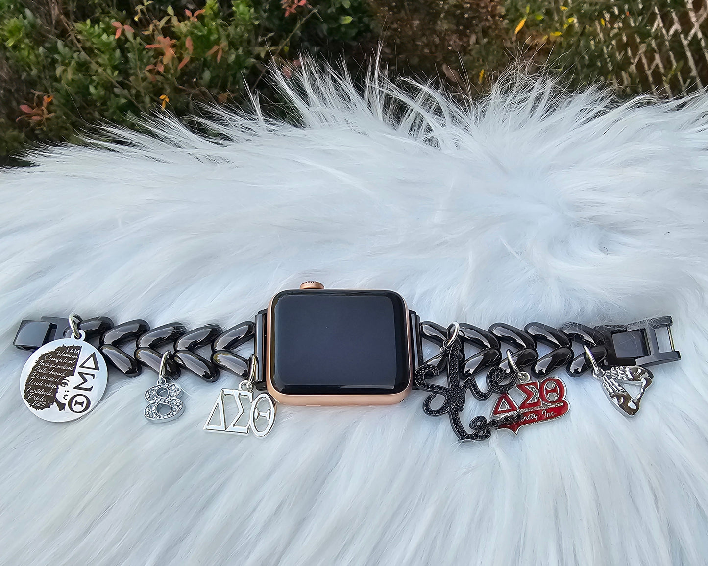 Delta Sigma Theta Custom Fit Sorority Apple Link Watch Band (please message with line number if would like added to design)
