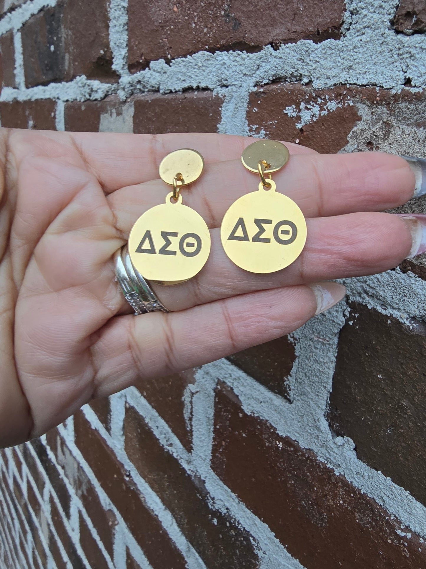 Delta Sigma Theta Dangling Earrings - DST Earrings - Delta Sigma Theta earrings - Sorority Jewelry - Sorority earrings
