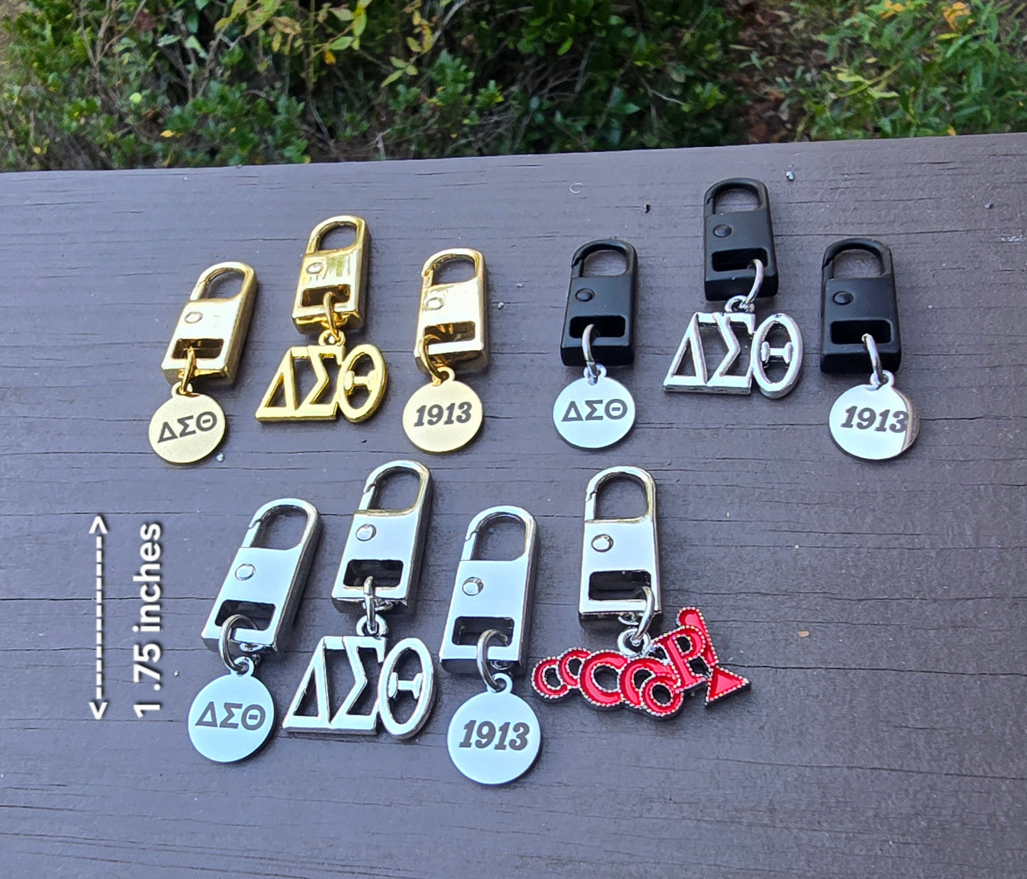 Delta Sigma Theta Zipper Pull in sets of 3, Zipper Charms, Sorority Zipper Tags Bag Tag, DST Gift
