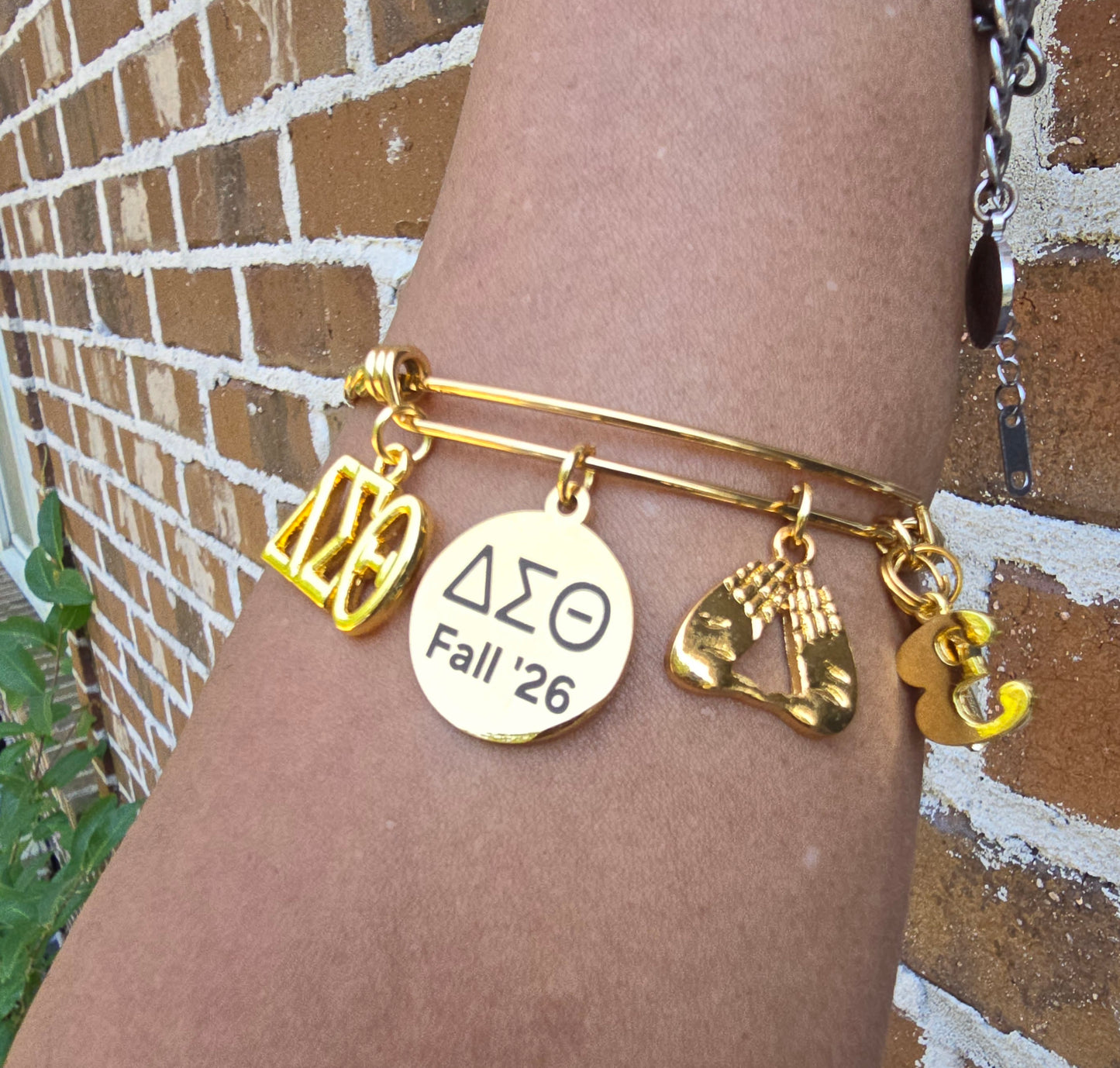 Delta Sigma Theta Fall 2026 Charm with Line Number Bracelet