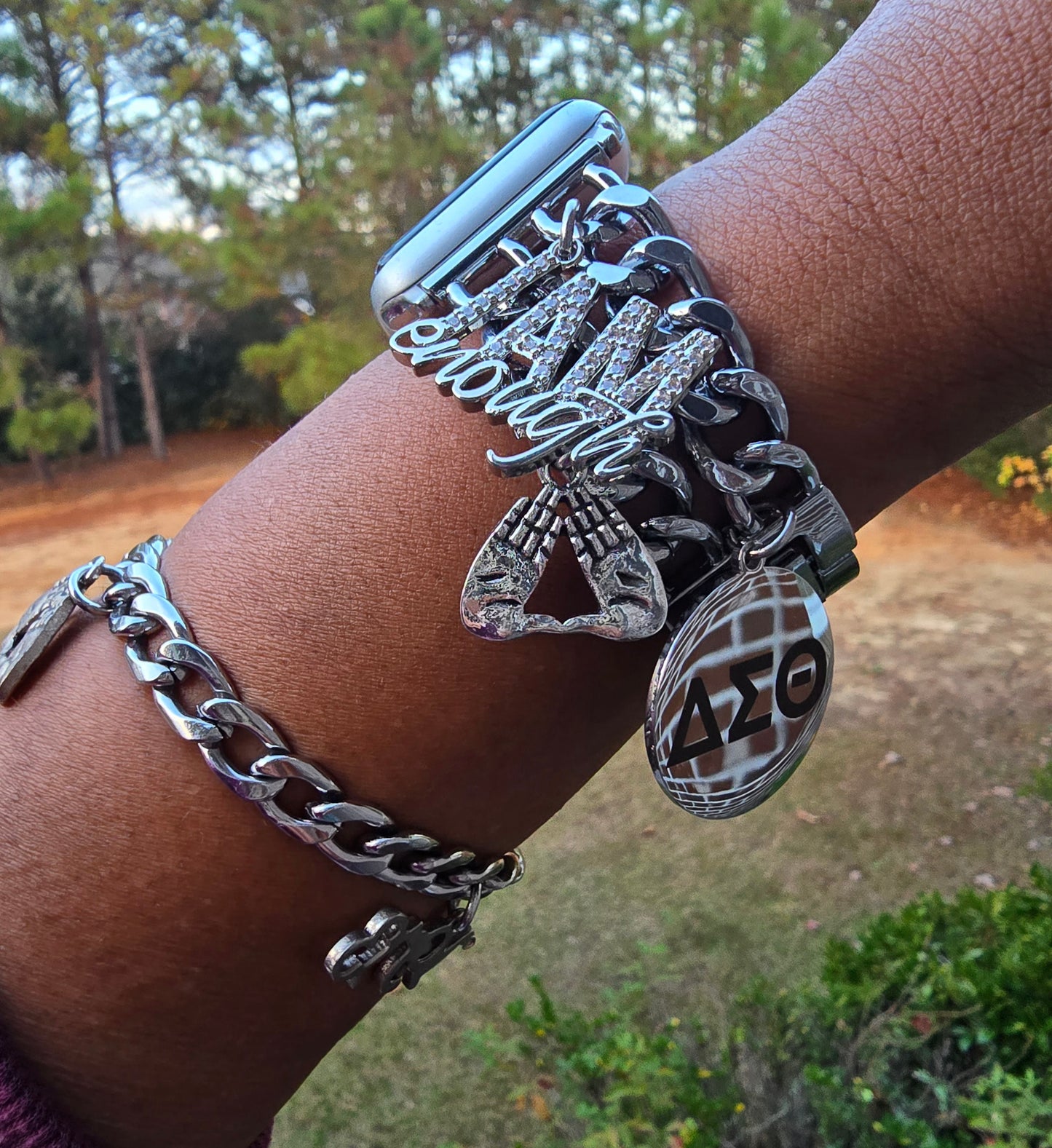 Delta Sigma Theta Custom Fit Sorority Apple Link Watch Band (Please message shop with line number if you would like added to design)