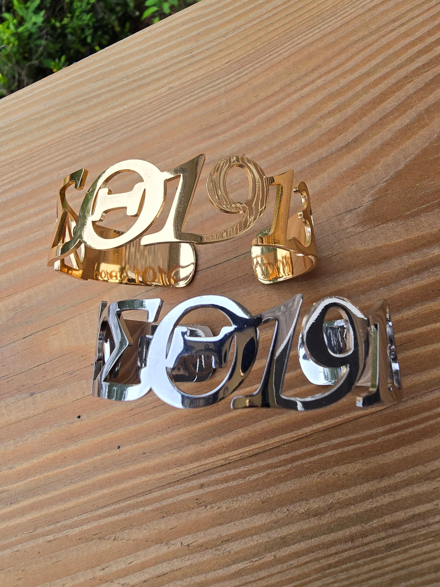Delta Sigma Theta 1913 Italic Font Sorority Cuff Bracelet