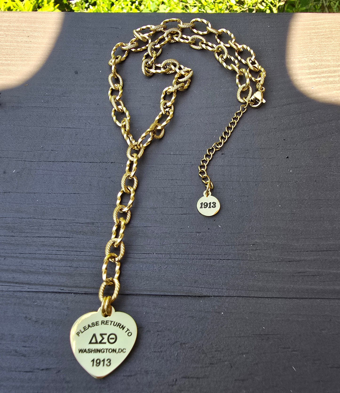Delta Sigma Theta Heart Lariat necklace- Sorority necklace - Delta Jewelry - Delta Sigma Theta gift - HBCU - Divine Nine Sororities