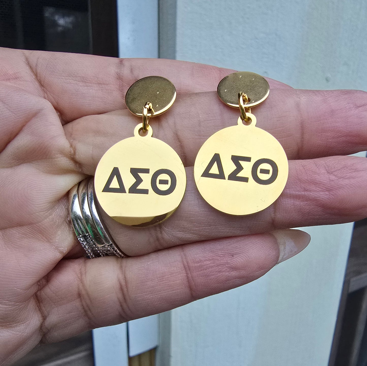Delta Sigma Theta Dangling Earrings - DST Earrings - Delta Sigma Theta earrings - Sorority Jewelry - Sorority earrings