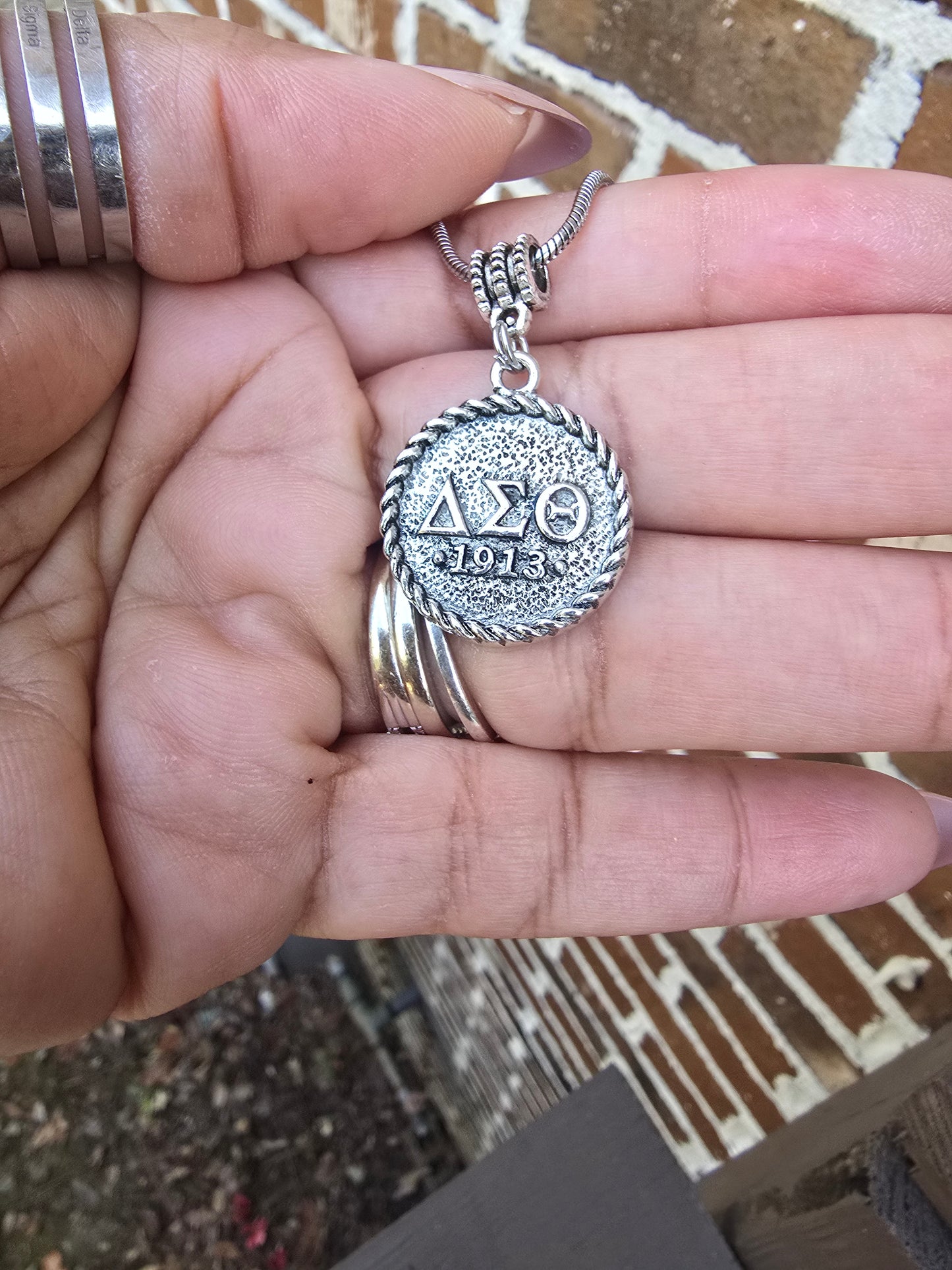 Delta Sigma Theta necklace- Sorority necklace - Delta Jewelry - Delta Sigma Theta gift - HBCU - Divine Nine Sororities