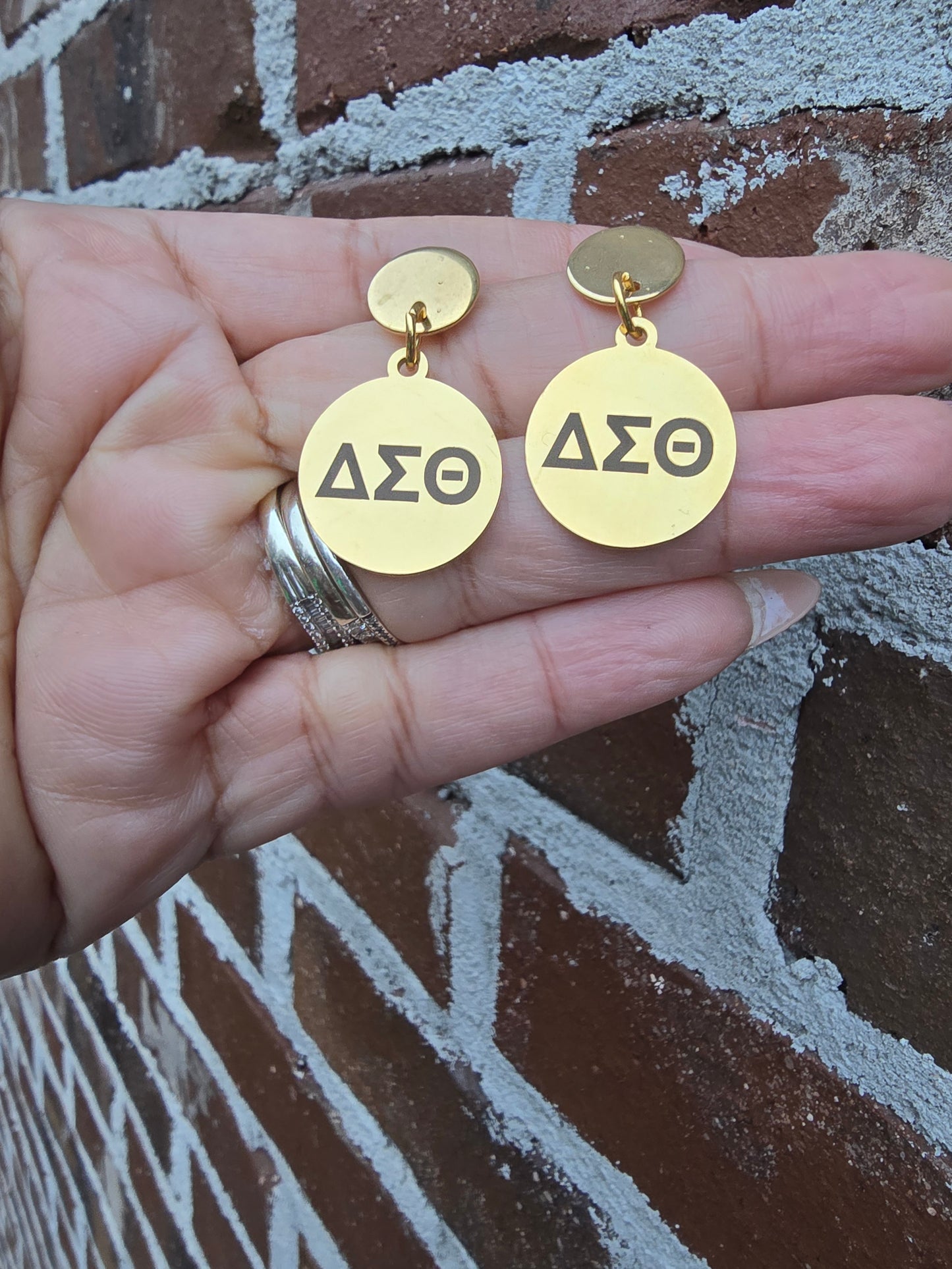 Delta Sigma Theta Dangling Earrings - DST Earrings - Delta Sigma Theta earrings - Sorority Jewelry - Sorority earrings