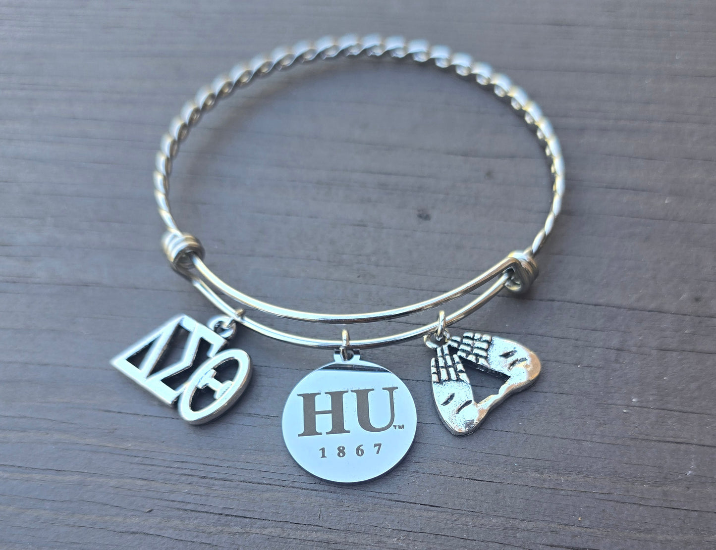 Howard University Delta Bracelet - HBCU - Delta Sigma Theta Bracelet - Sorority Bracelet - DST University bracelet - Sorority Jewelry - HU 1867